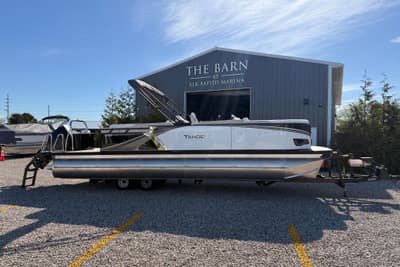 BOATZON | Tahoe Pontoon LTZ Quad Lounge 2026