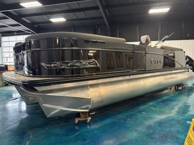 BOATZON | Tahoe Pontoons Cascade  25 FT Quad Lounger 2026