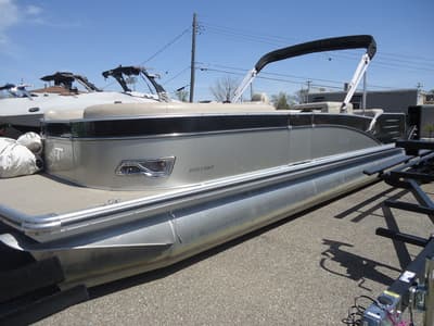 BOATZON | Tahoe Pontoons Cascade Entertainer 2013