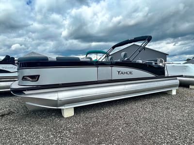 BOATZON | Tahoe Pontoons Cascade Quad Lounge Shift 2026