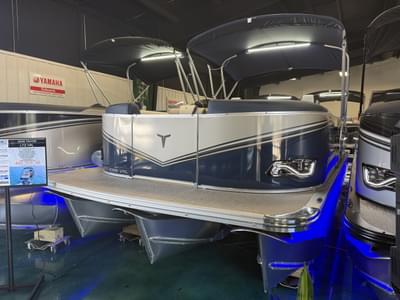 BOATZON | Tahoe Pontoons LTZ  23 FT Versatile Rear Lounger 2026