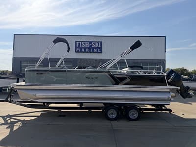BOATZON | Tahoe Pontoons LTZ 2385 Versatile Rear Bench 2027