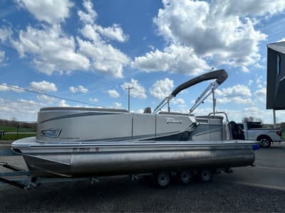 BOATZON | Tahoe Pontoons LTZ Cruise 2020