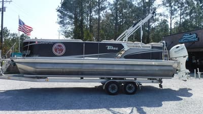 BOATZON | Tahoe Pontoons LTZ Cruise 24 2018 BOATZON | Tahoe Pontoons LTZ Cruise 24 2018