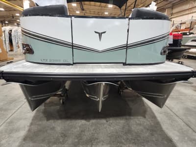 BOATZON | Tahoe Pontoons LTZ Quad Lounger 2026 BOATZON | Tahoe Pontoons LTZ Quad Lounger 2026