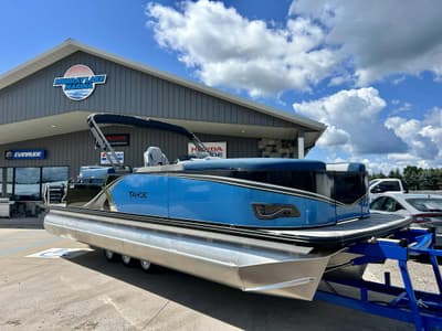 BOATZON | Tahoe Pontoons LTZ Quad Lounger Shift 2026