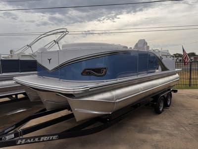 BOATZON | Tahoe Pontoons LTZ Quad Lounger Shift 21 FT 2027 BOATZON | Tahoe Pontoons LTZ Quad Lounger Shift 21 FT 2027