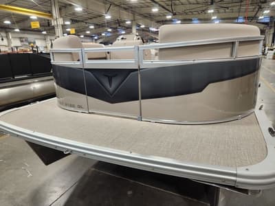 BOATZON | Tahoe Pontoons SLT Quad Lounge 21 FT 2026 BOATZON | Tahoe Pontoons SLT Quad Lounge 21 FT 2026