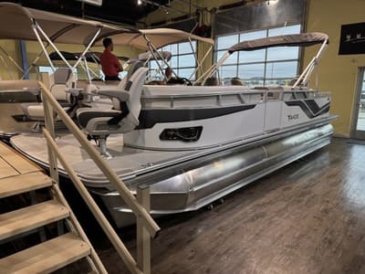 BOATZON | Tahoe Pontoons Sport 85 Rear Fish 23 FT 2026