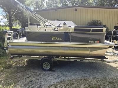BOATZON | Tahoe Pontoons Sport Cruise 17 FT 2024