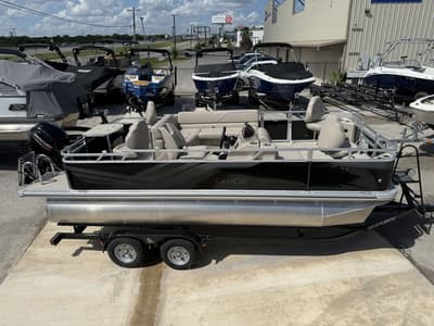 BOATZON | Tahoe Pontoons Sport Quad Fish 19 FT 2026