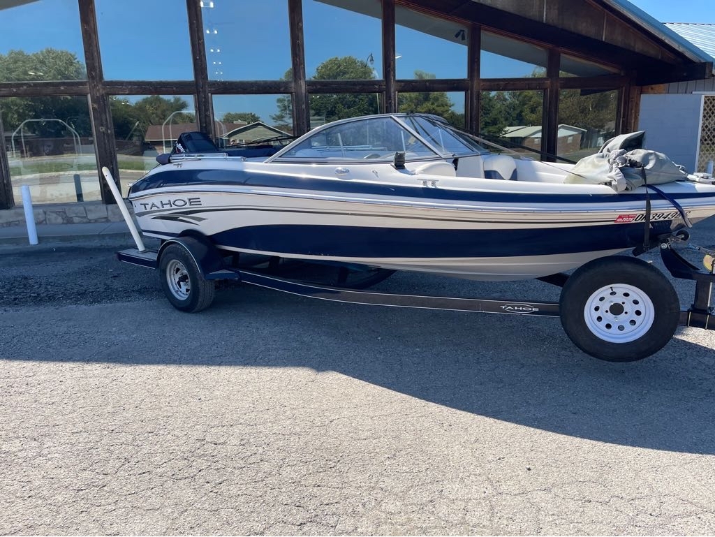 2005 Tahoe Tahoe Q4 2005 - Sold Boat