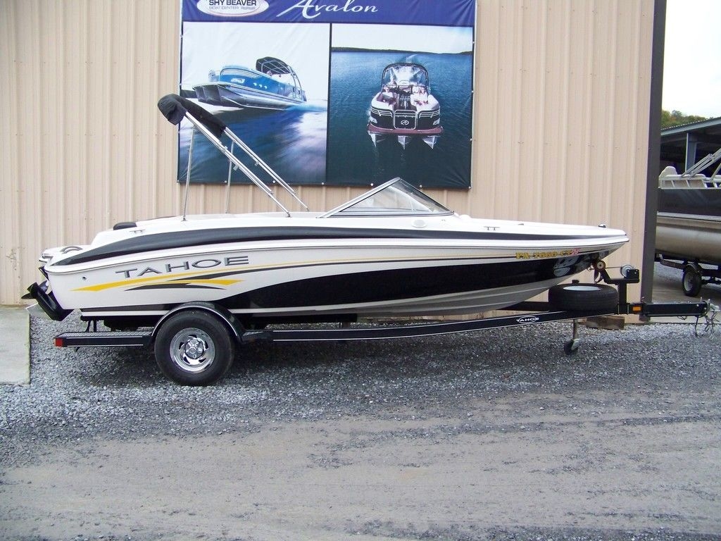 2005 Tahoe Q4 - Sold Boat