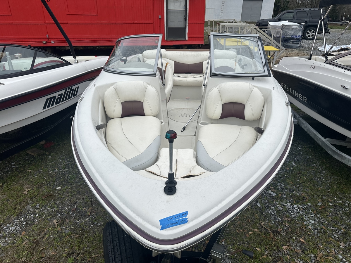 2005 Tahoe Tahoe Q4 2005 - Sold Boat