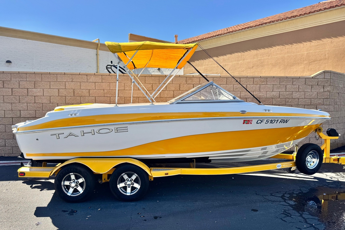 2008 Tahoe Q6 Sport - Sold Boat