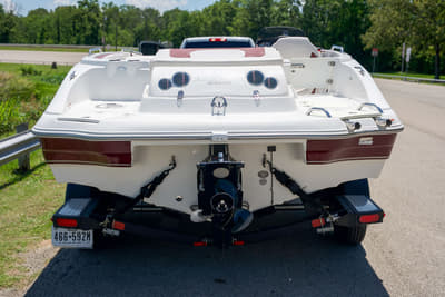 BOATZON | Tahoe® 215 Xi 2019
