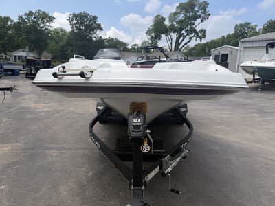 BOATZON | Tahoe® 215 Xi 2019