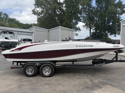 BOATZON | Tahoe® 215 Xi 2019