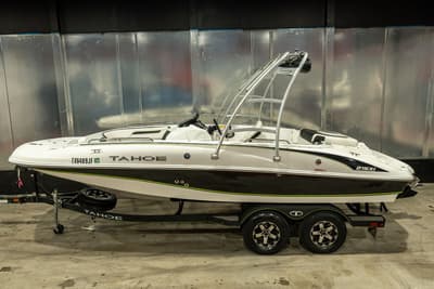 BOATZON | Tahoe® 215 Xi 2020