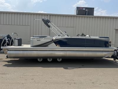 BOATZON | Tahoe® LTZ 2385 QL 2025