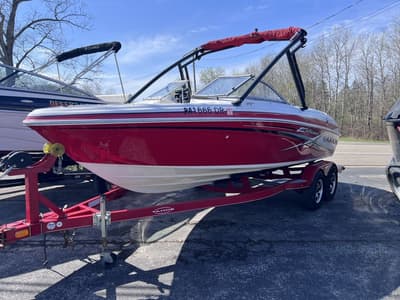 BOATZON | Tahoe® Q7I 2014