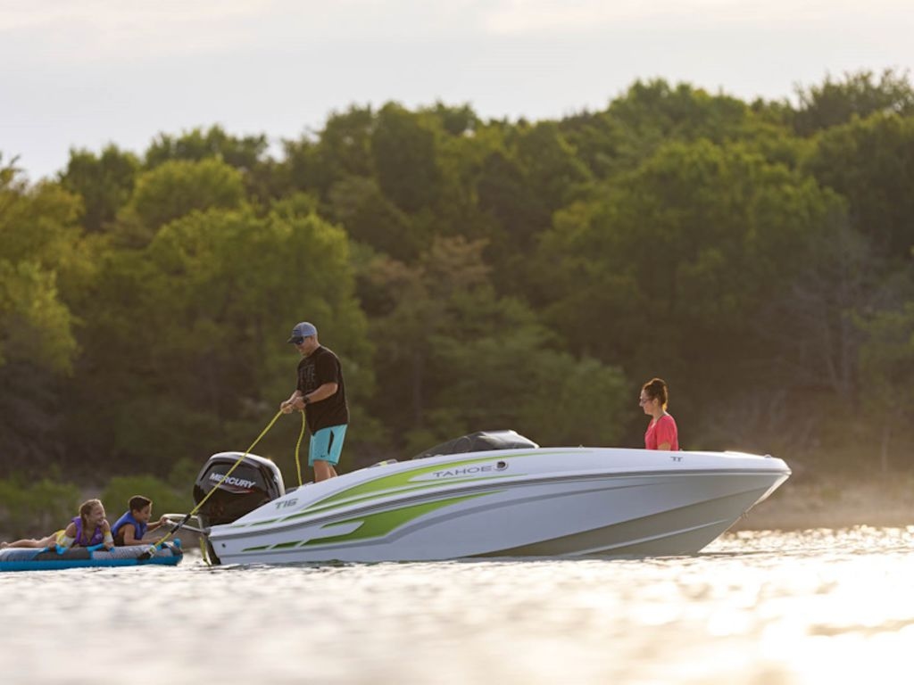 2024 Tahoe® T16 - Sold Boat