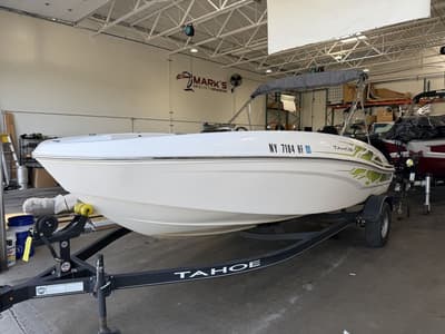 BOATZON | Tahoe® T18 2022 BOATZON | Tahoe® T18 2022