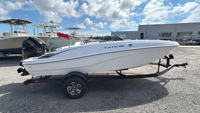 BOATZON | Tahoe® T18 2026