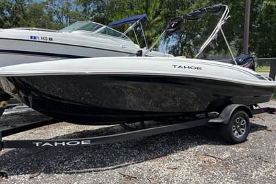 BOATZON | Tahoe® T18 2026