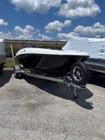 2026 Tahoe T18 - Sold Boat