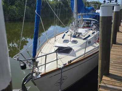 BOATZON | Tartan 372 1990