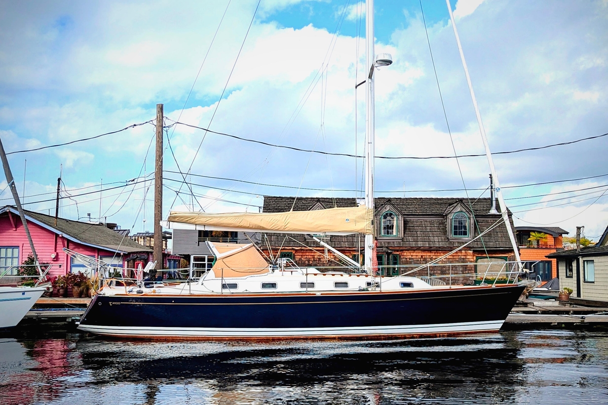 1999 Tartan 4100 - Sold Boat