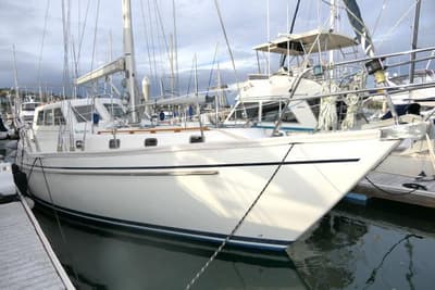 BOATZON | Tayana 460 Vancouver Pilothouse 2002