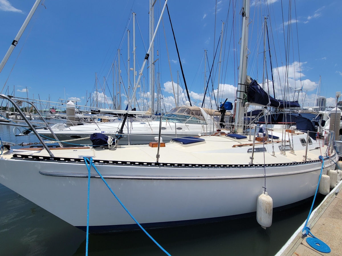 1981 Tayana Vancouver 42 - Sold Boat