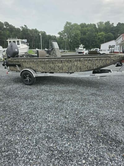 BOATZON | Thor Boats 1900 Lake Hammer Center Console 2026