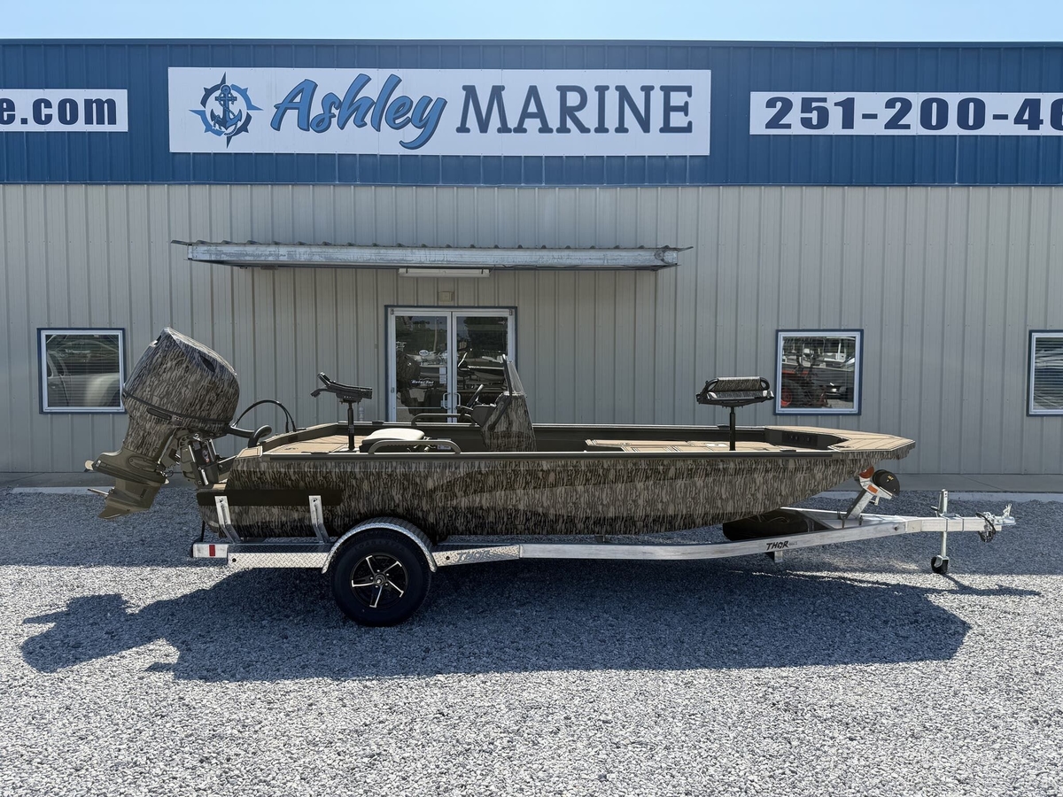 2027 Thor LAKE HAMMER 1900 CC - Sold Boat