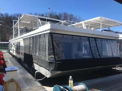 BOATZON | Thoroughbred Houseboat 2007 BOATZON | Thoroughbred Houseboat 2007