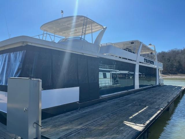 2013 Thoroughbred Houseboat - Sold Boat