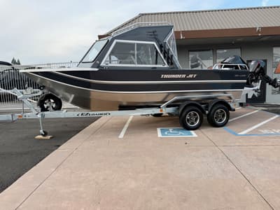 BOATZON | Thunder Jet 2026 Thunder Jet Luxor 200 Mercury 175HP 2026