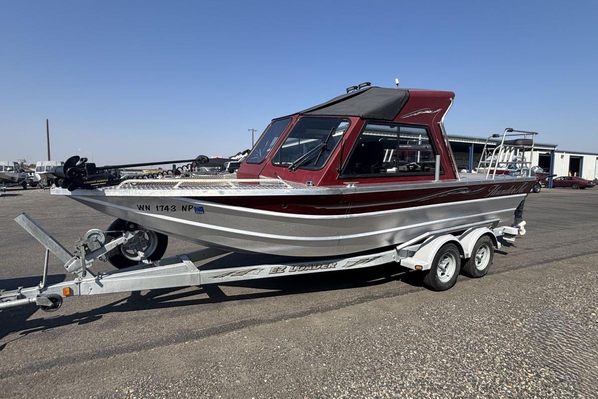 2005 Thunder Jet 21 Alexis Classic - Sold Boat