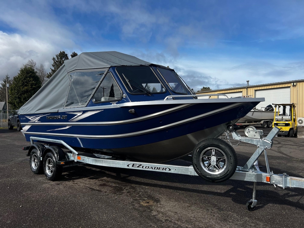 2025 Thunder Jet 210 Luxor - Sold Boat
