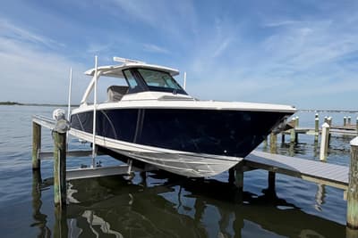 BOATZON | Tiara 34 LS 2023