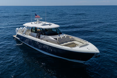 BOATZON | Tiara 48 LS 2024