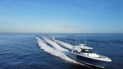 BOATZON | Tiara Sport 43 LS 2021