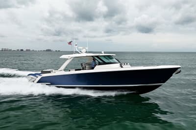 BOATZON | Tiara Sport 43 LS 2021
