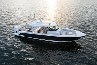 BOATZON | Tiara Sport 43 LS 2022