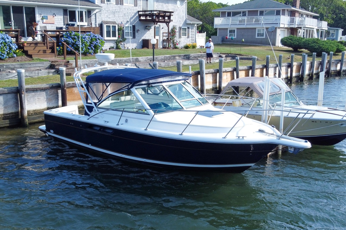 2001 Tiara Yachts 2900 Coronet - Sold Boat