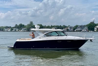 BOATZON | Tiara Yachts 3100 Coronet 2012