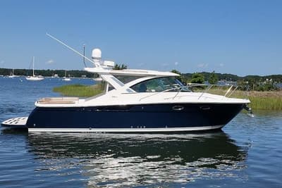 BOATZON | Tiara Yachts 3100 Coronet 2015