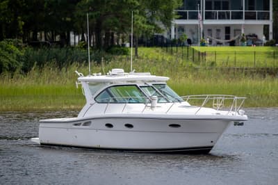 BOATZON | Tiara Yachts 3200 Open 2004